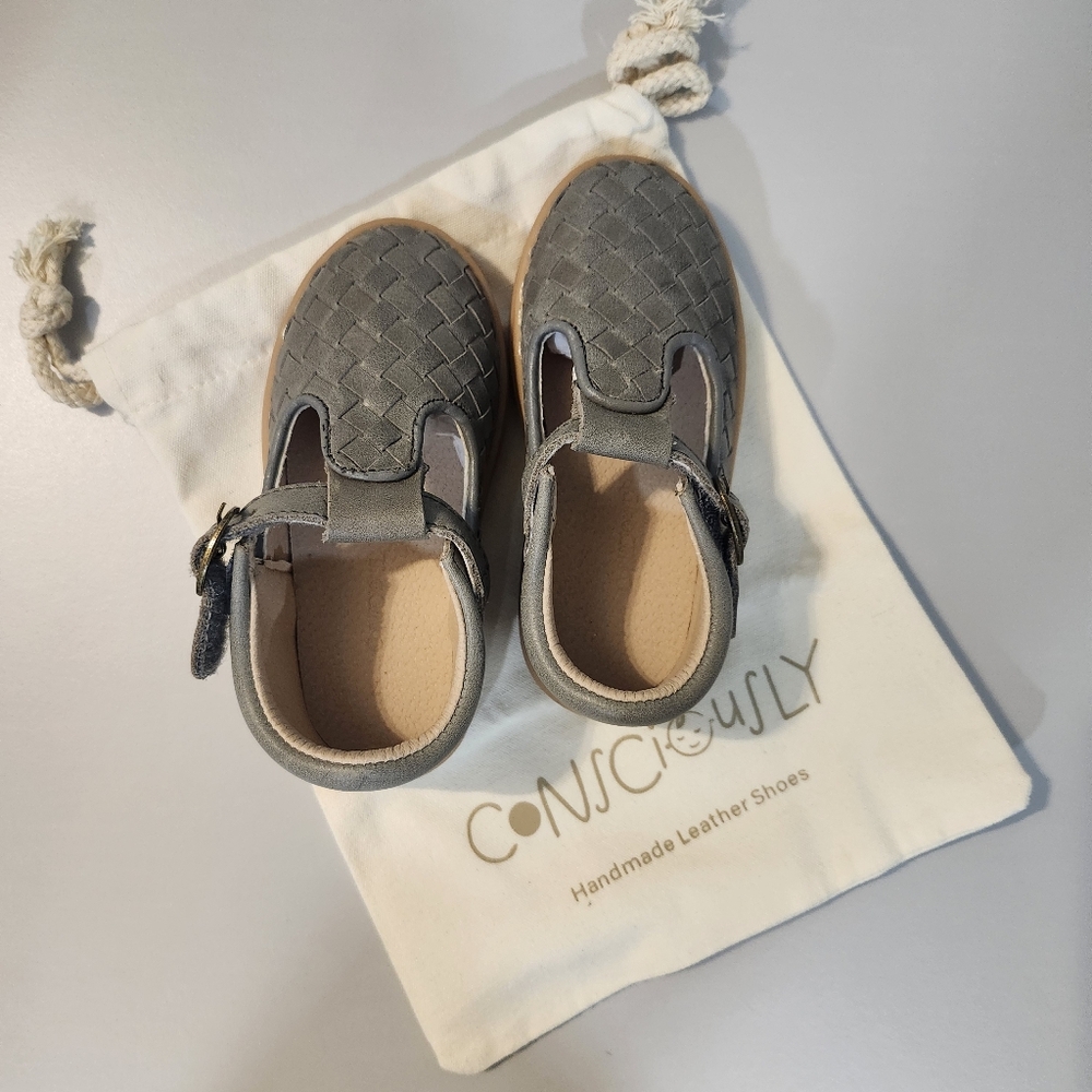 nwt consciously slate kids shoes sz7
